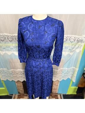 Vintage 70s Maggy London by Jeannene Booher Satin Blue Pleated Midi Dress sz 2